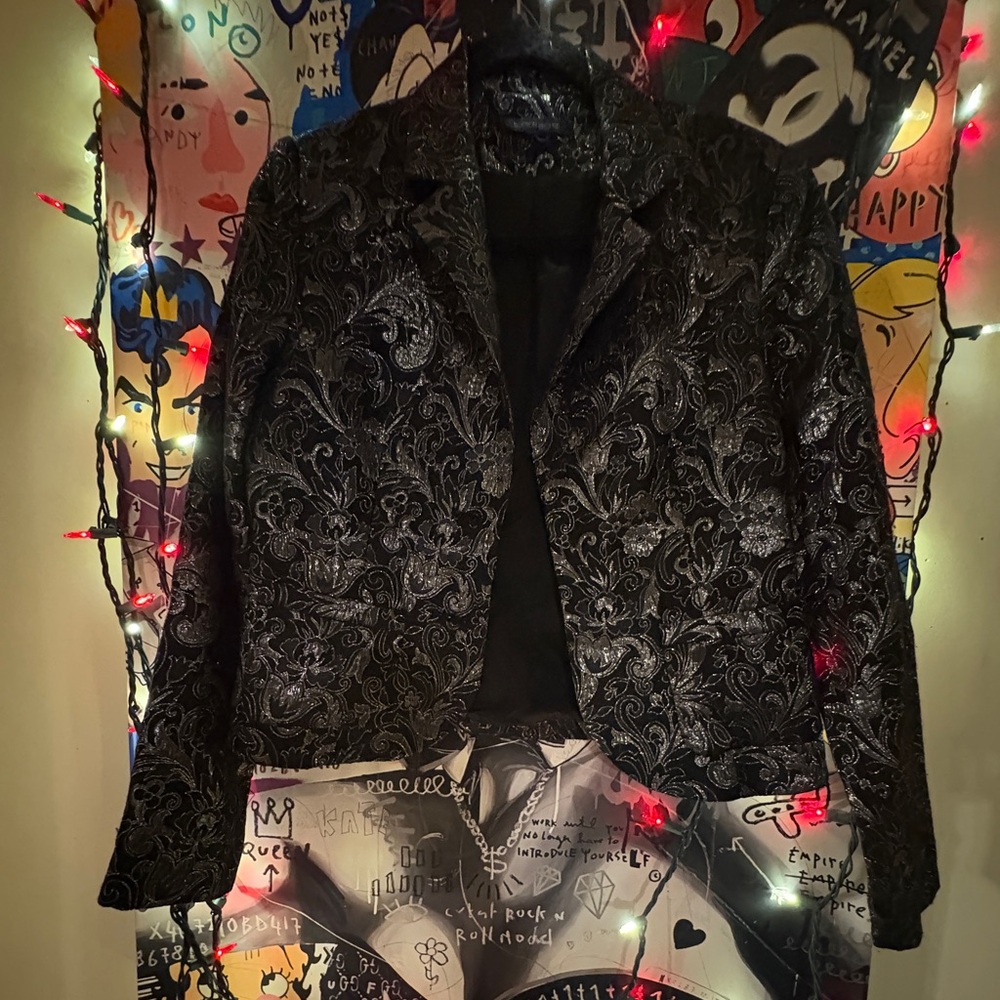 Elegant black & silver printed jacket